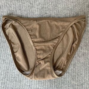 NWOT Vanity Fair side slit bikinis